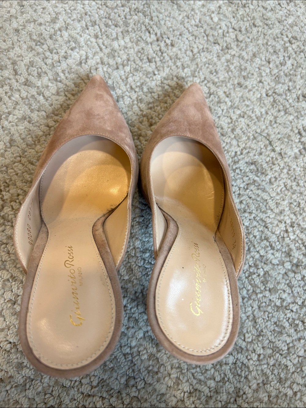 Excellent Condition Gianvito Rossi Dusty Rose Suede Pointed-Toe Mule Heels - Picture 5 of 8